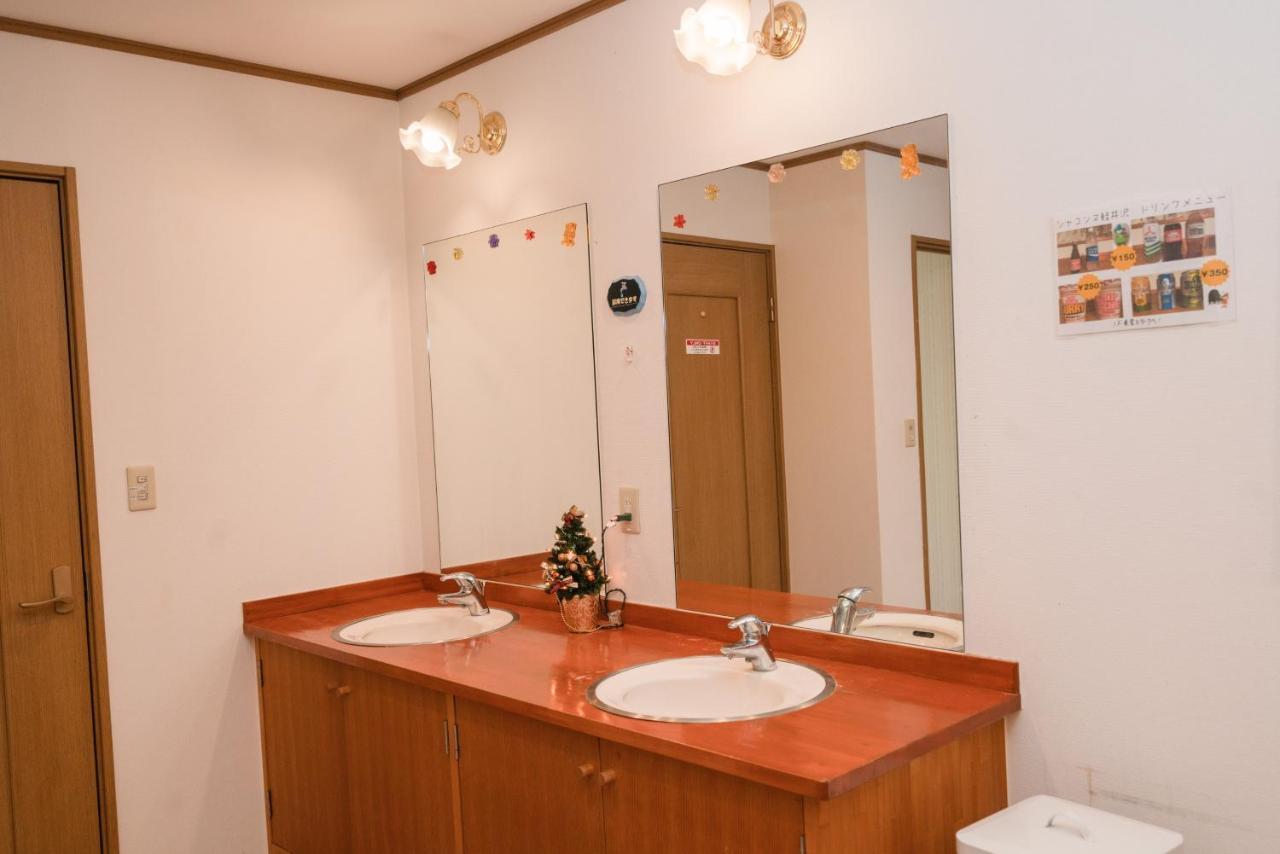 Guest House Chaconne Каруїдзава Екстер'єр фото